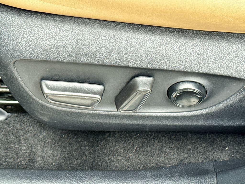 used 2021 Toyota RAV4 Hybrid car, priced at $31,537