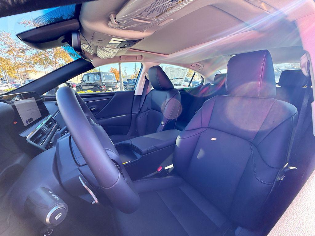 new 2025 Lexus ES 350 car, priced at $50,766