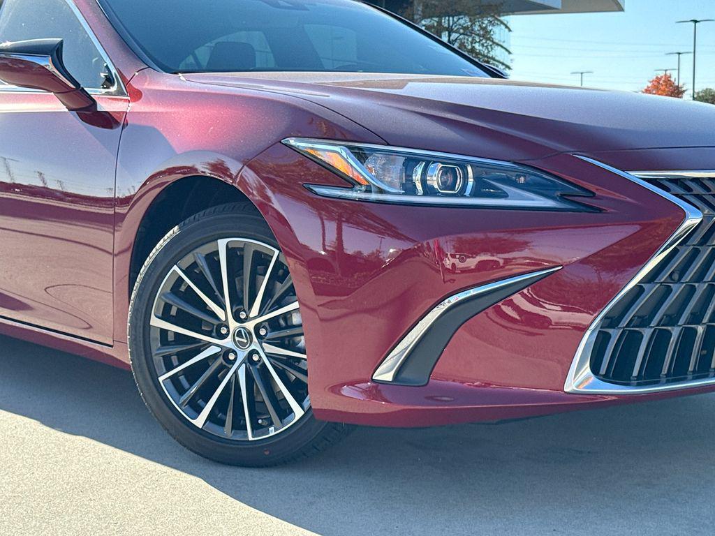new 2025 Lexus ES 350 car, priced at $51,606