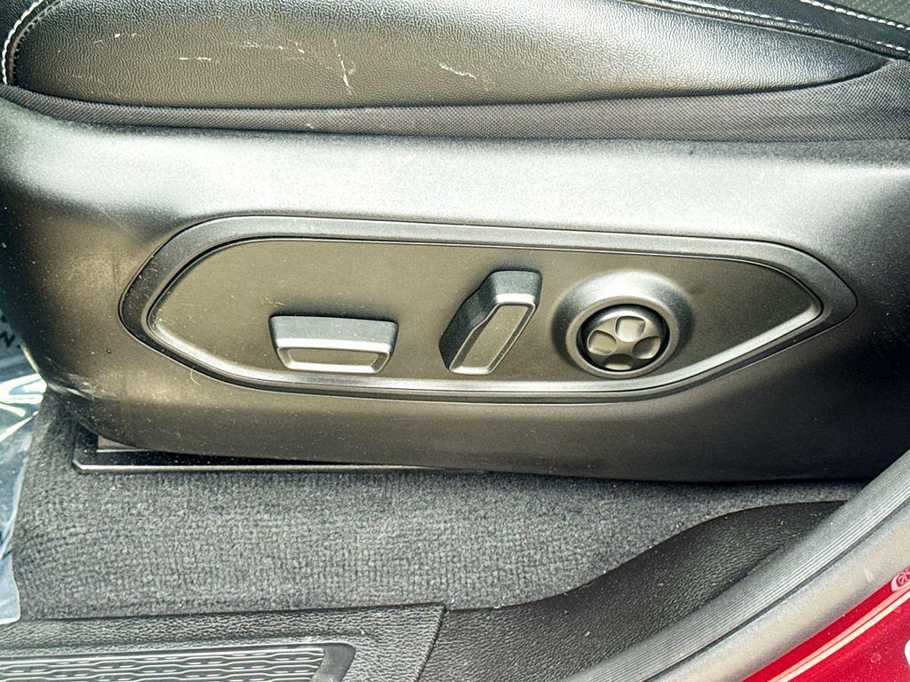 used 2025 Jeep Grand Cherokee L car, priced at $35,745