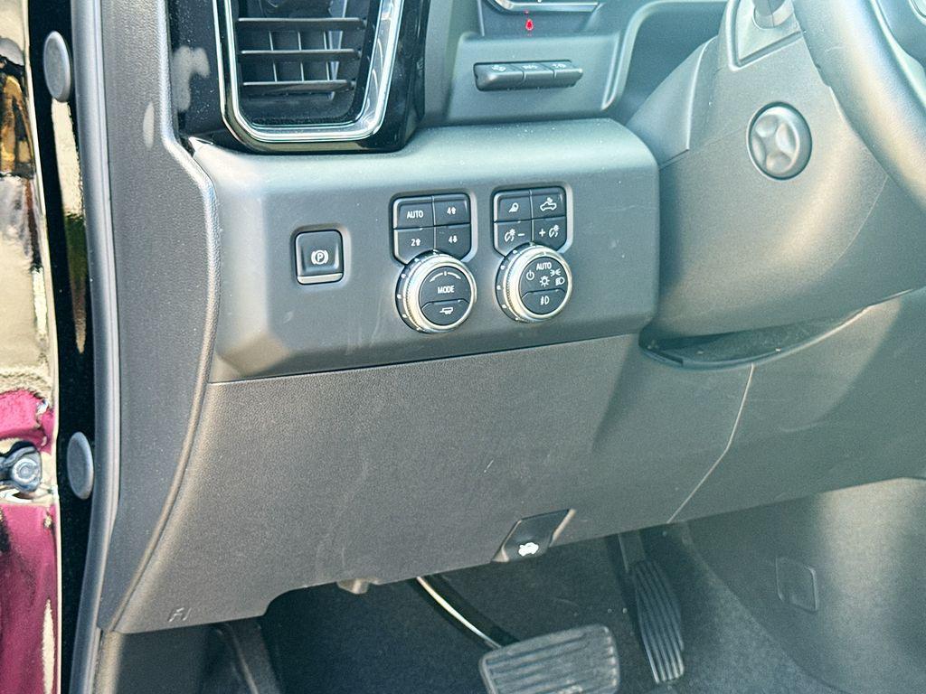 used 2025 GMC Sierra 1500 car, priced at $60,324