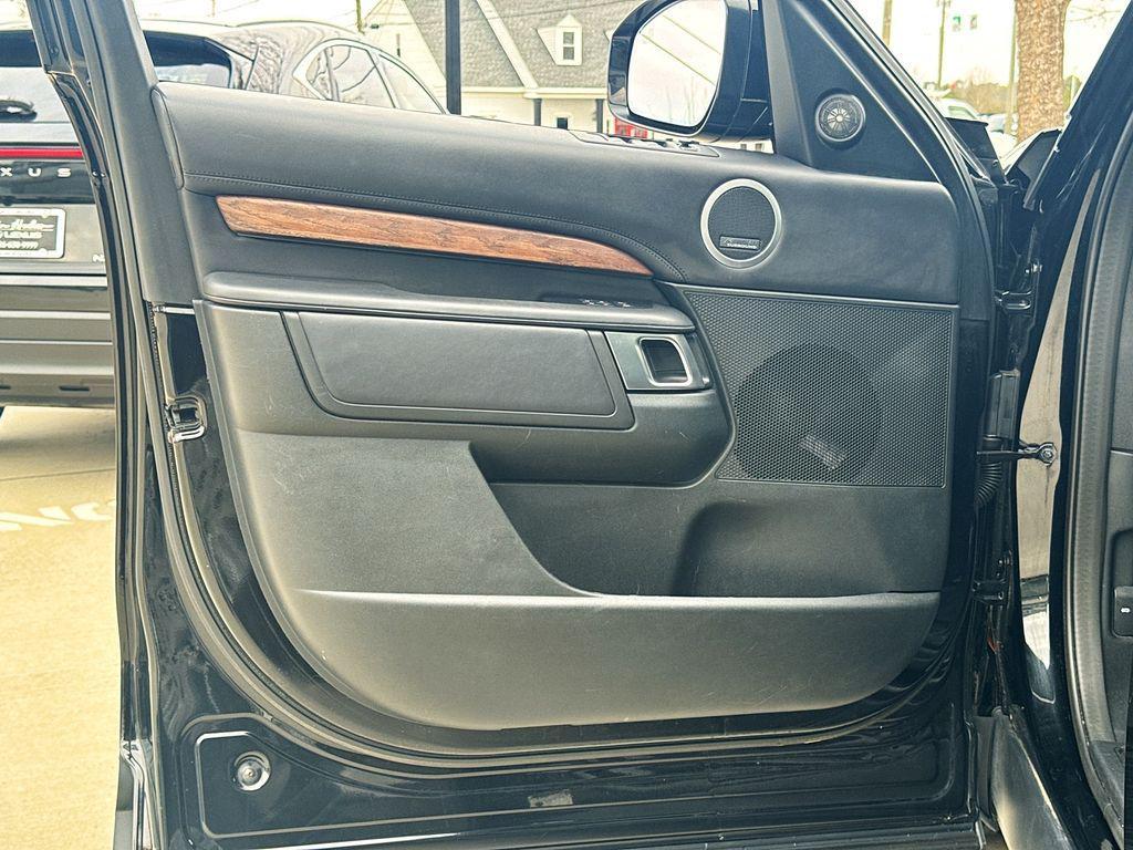 used 2020 Land Rover Discovery car, priced at $29,655