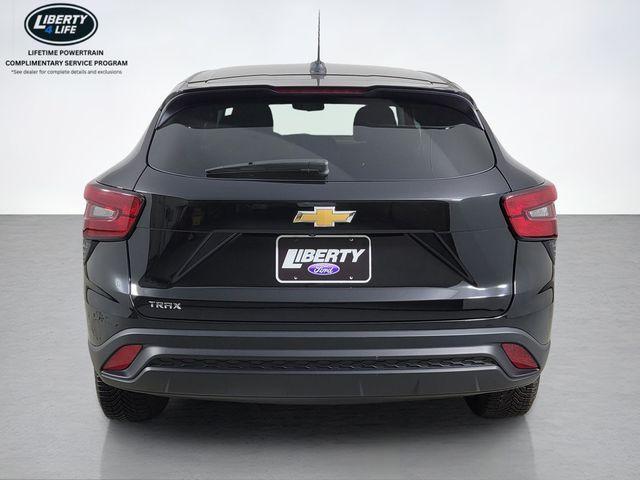 used 2024 Chevrolet Trax car, priced at $19,000