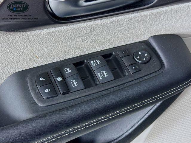 used 2023 Chrysler Pacifica car, priced at $21,990