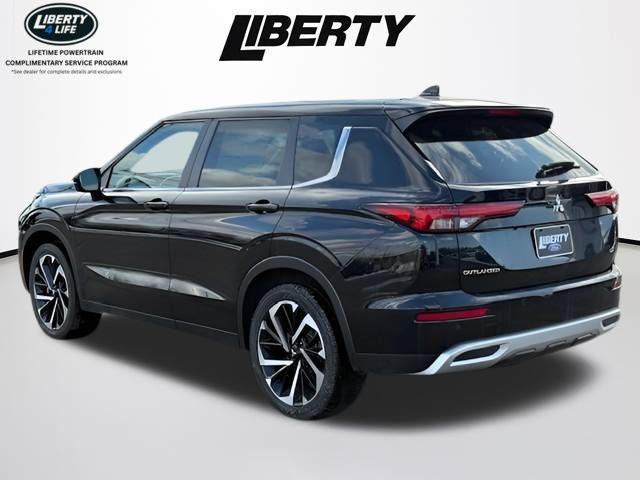 used 2023 Mitsubishi Outlander car, priced at $20,650