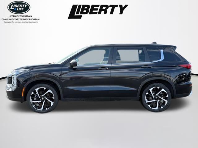 used 2023 Mitsubishi Outlander car, priced at $20,650