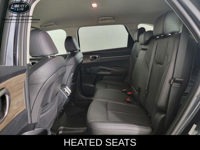 used 2022 Kia Sorento car, priced at $26,998
