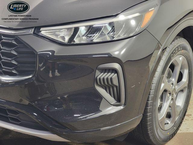 used 2023 Ford Escape car, priced at $25,387