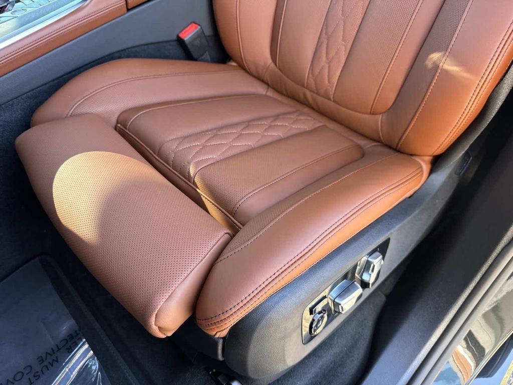 new 2026 BMW X7 car, priced at $122,335