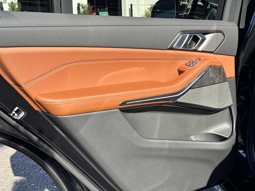 new 2026 BMW X7 car, priced at $122,335