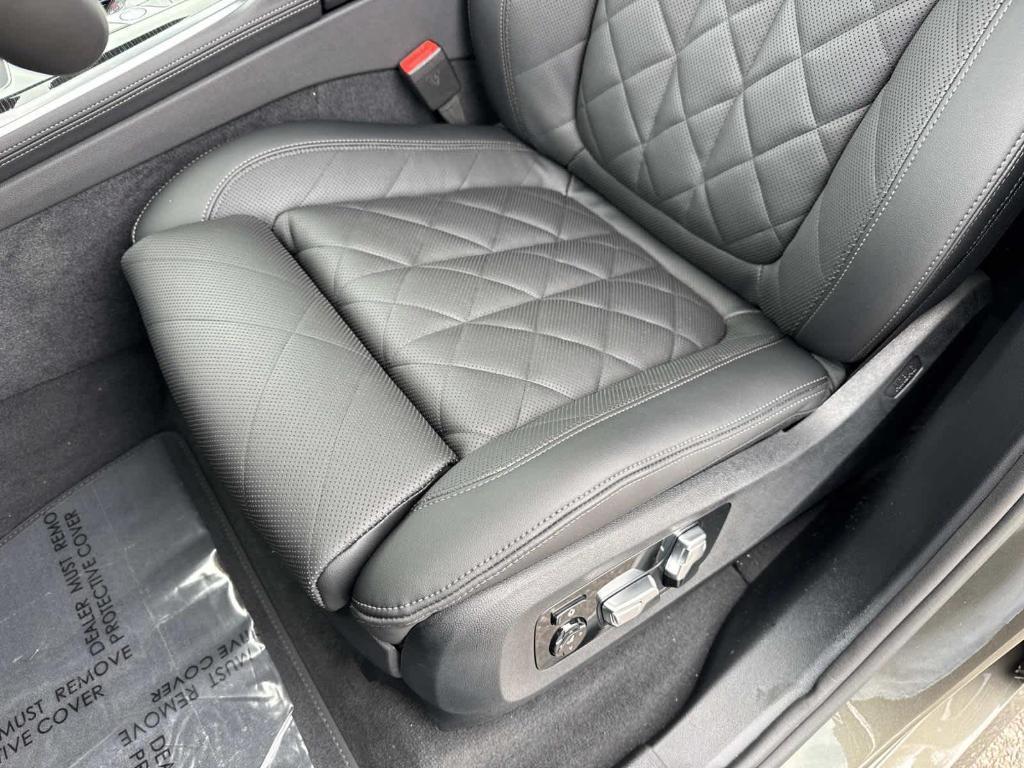 new 2026 BMW X7 car, priced at $103,305