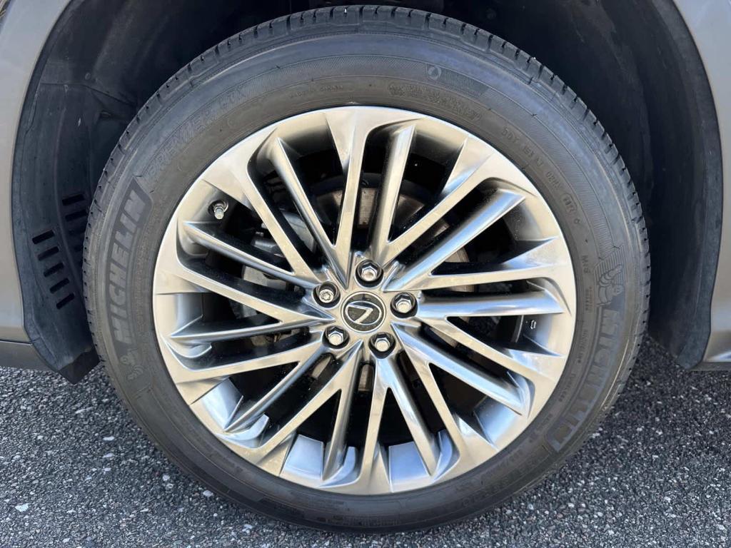 used 2022 Lexus RX 350L car, priced at $38,880