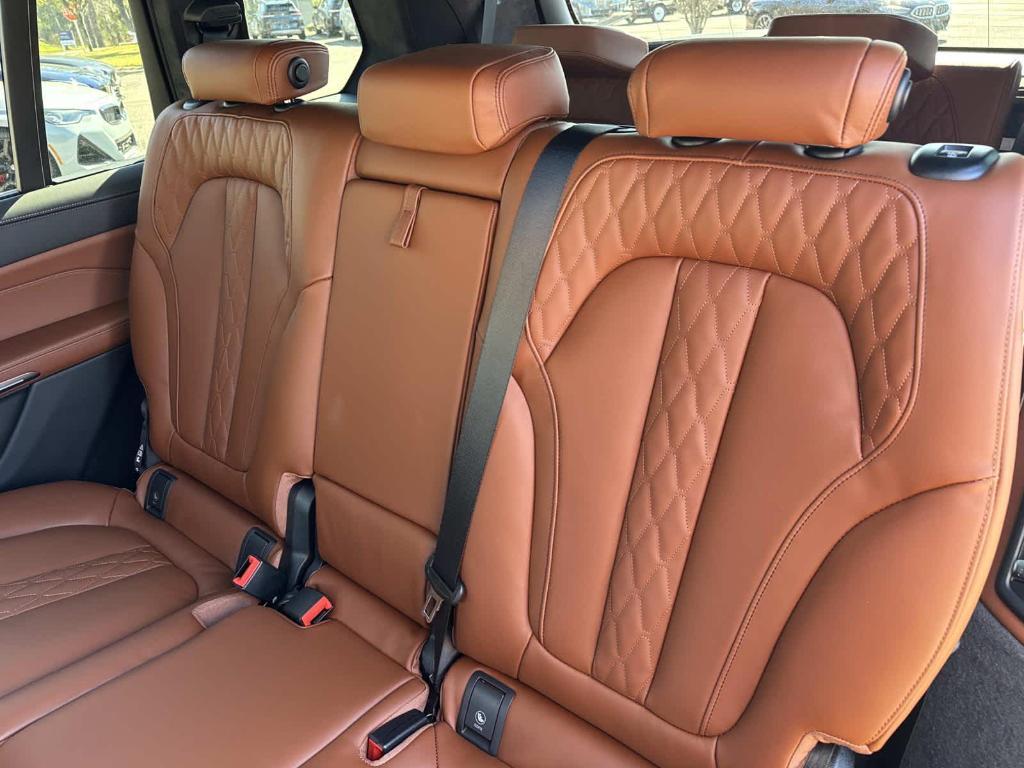 new 2026 BMW X7 car, priced at $103,660
