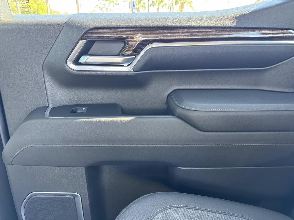 used 2023 GMC Sierra 1500 car, priced at $37,990