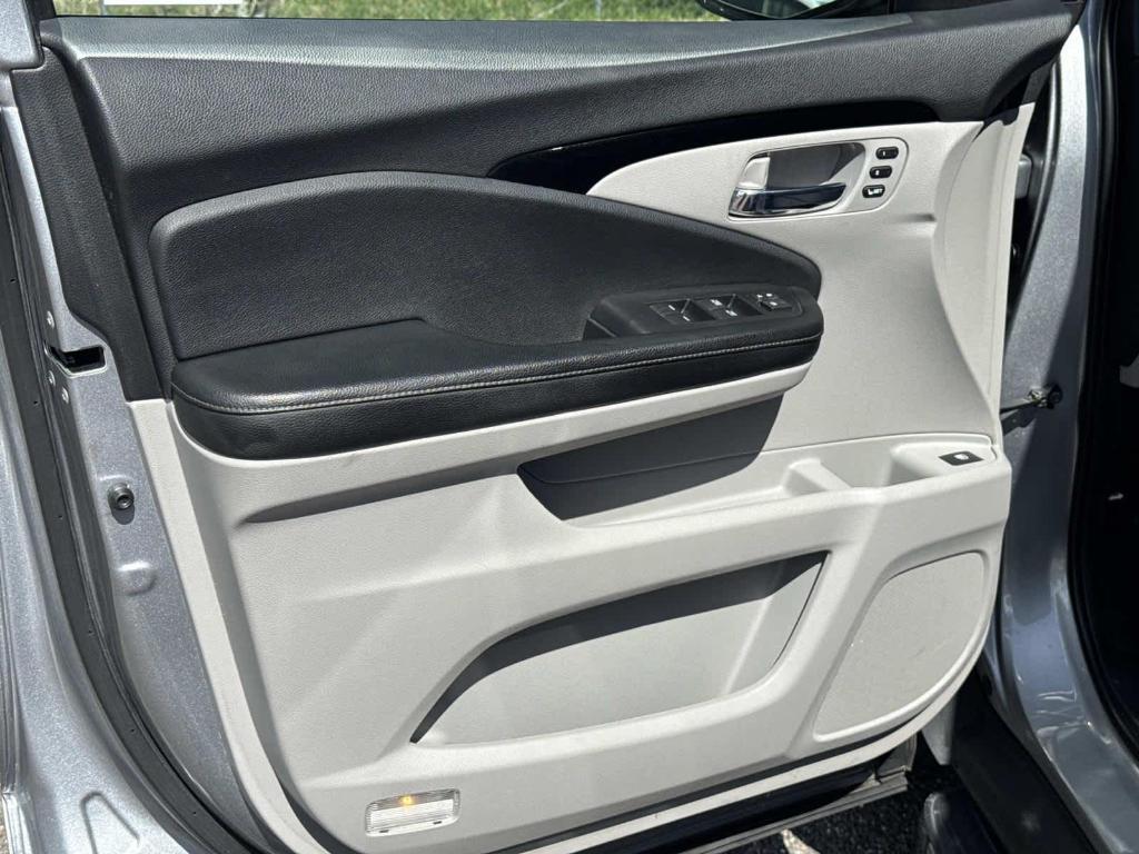 used 2019 Honda Ridgeline car, priced at $25,633