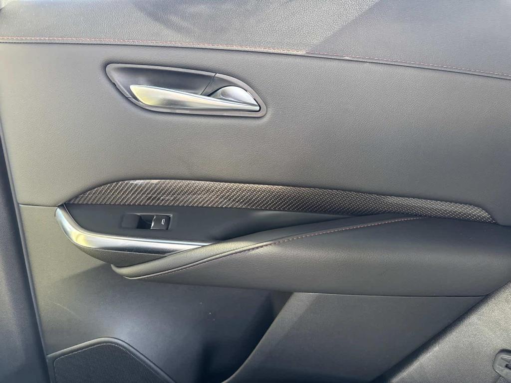 used 2022 Cadillac XT4 car, priced at $24,868