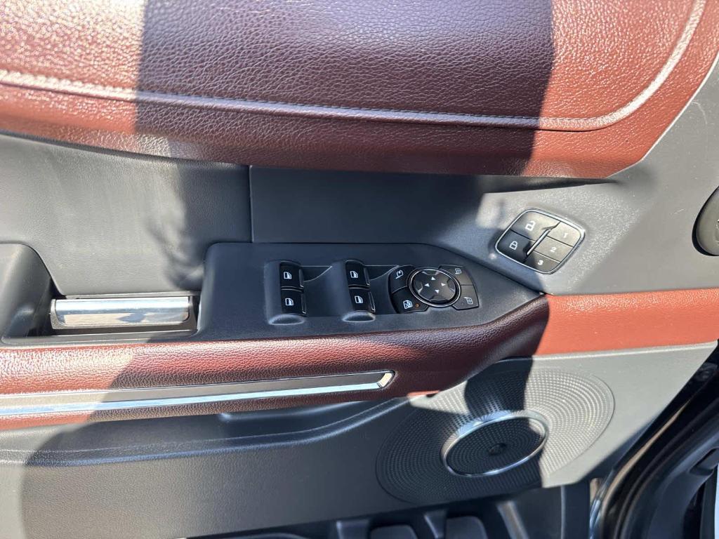used 2023 Ford Expedition car, priced at $35,899