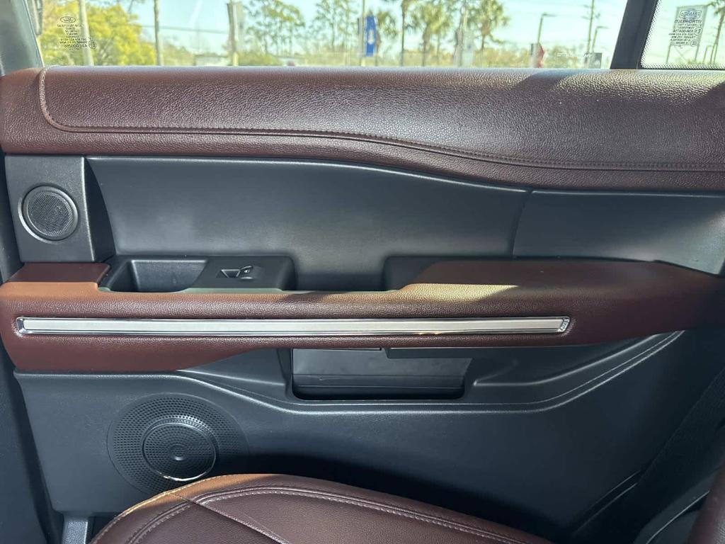 used 2023 Ford Expedition car, priced at $35,899