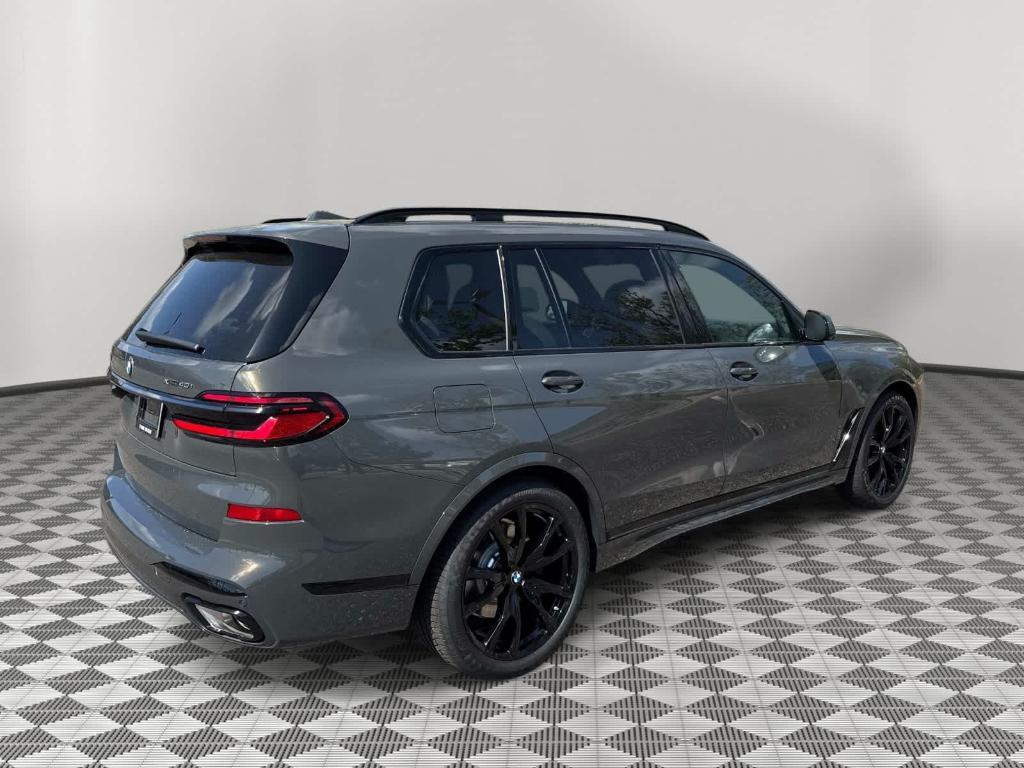 new 2026 BMW X7 car, priced at $106,010