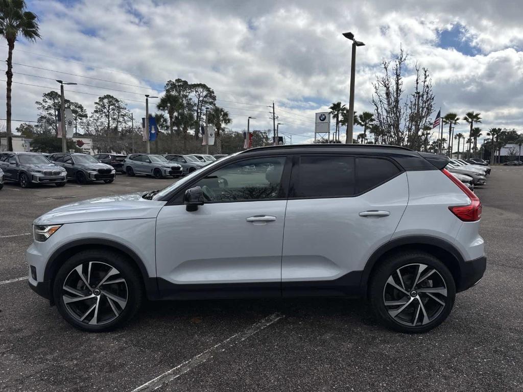 used 2020 Volvo XC40 car, priced at $19,289