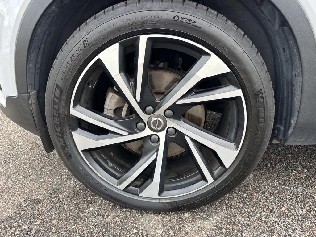 used 2020 Volvo XC40 car, priced at $19,289
