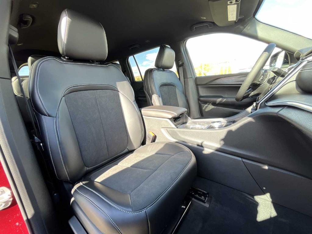 new 2025 Jeep Grand Cherokee L car, priced at $45,417