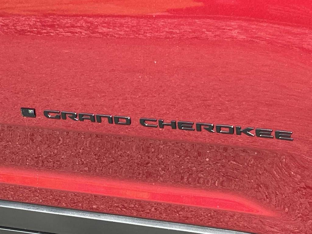 new 2025 Jeep Grand Cherokee L car, priced at $45,417