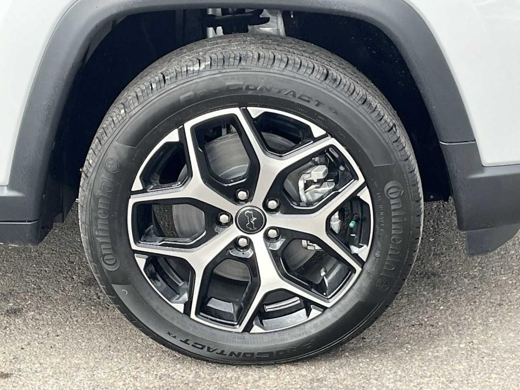 new 2026 Jeep Compass car, priced at $33,781