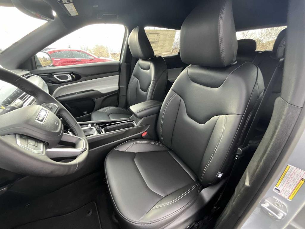 new 2026 Jeep Compass car, priced at $33,781