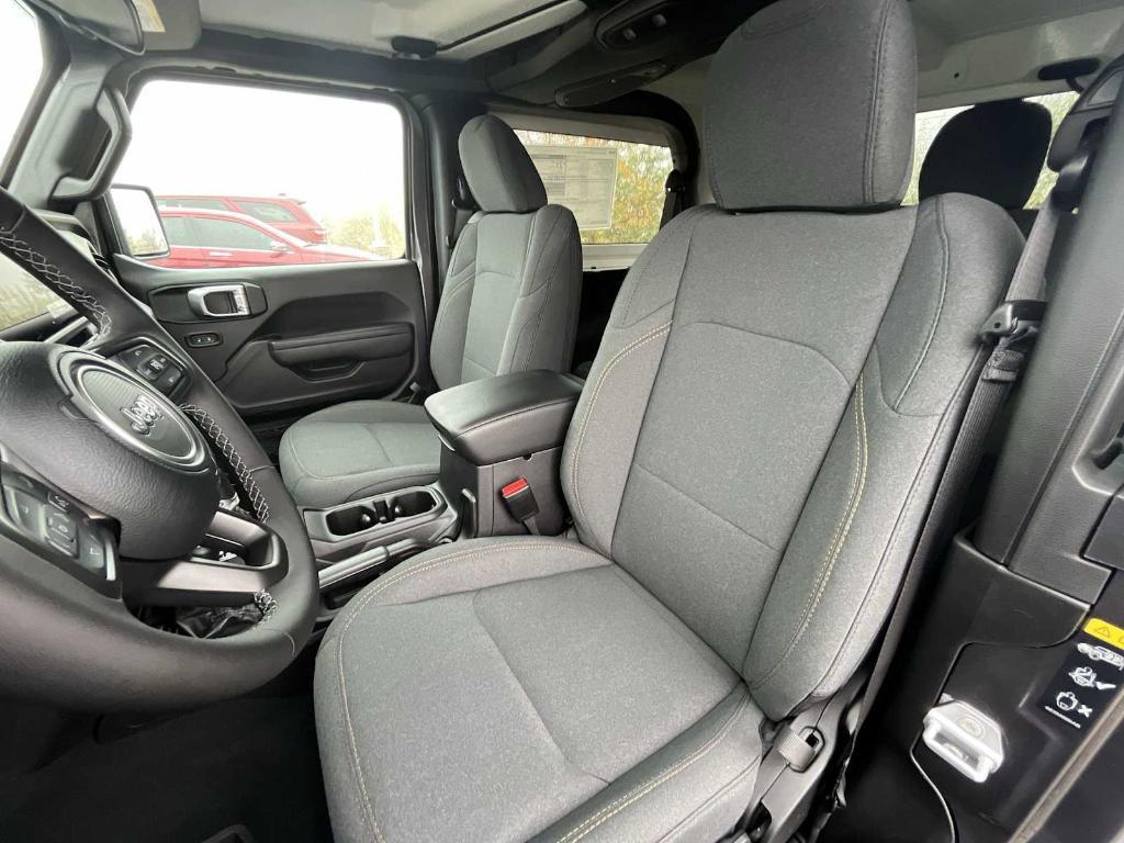 new 2026 Jeep Wrangler car, priced at $44,097