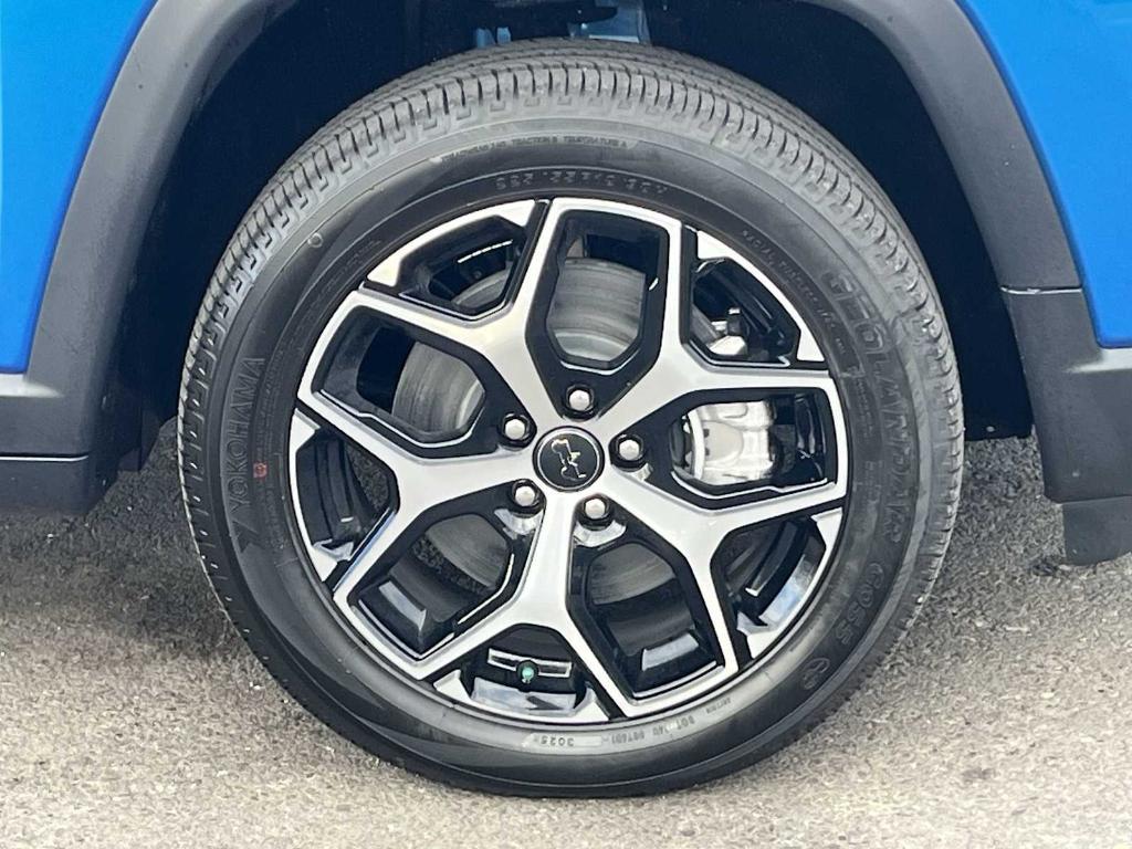 new 2026 Jeep Compass car, priced at $33,917