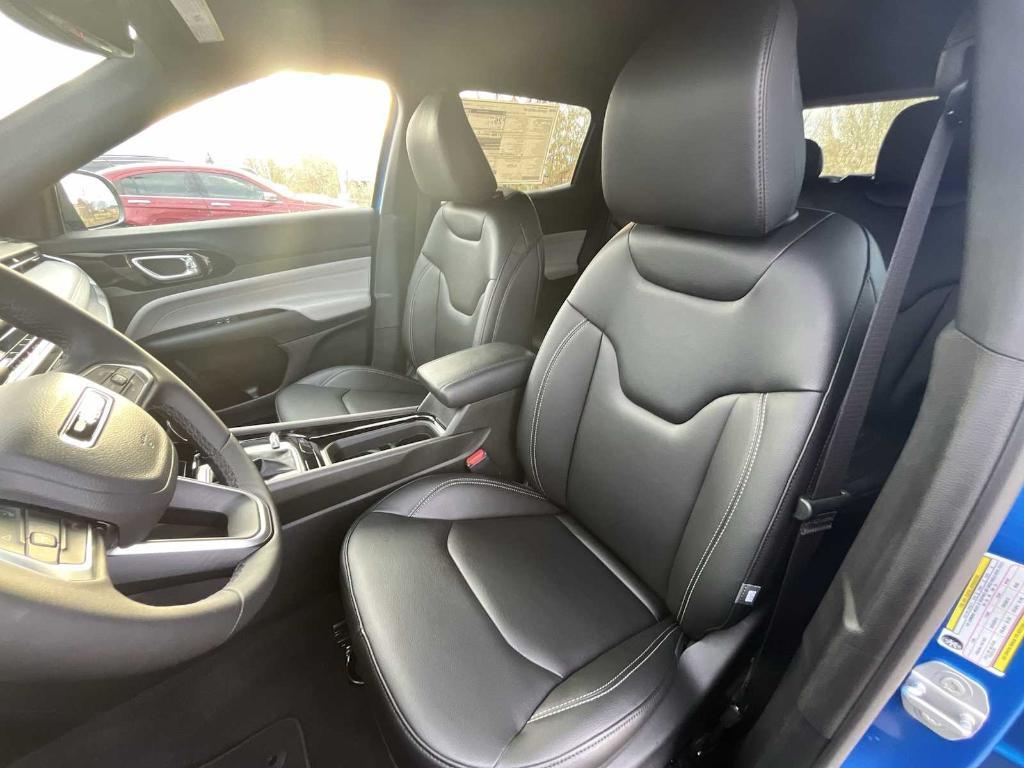 new 2026 Jeep Compass car, priced at $33,917