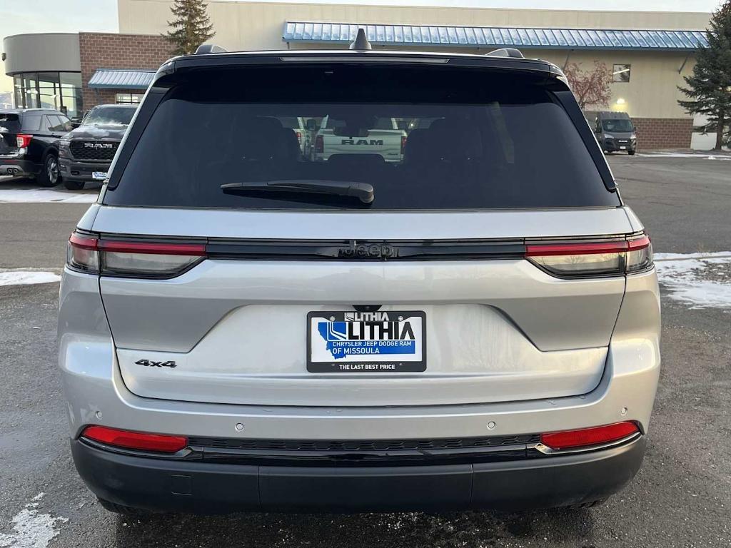 new 2025 Jeep Grand Cherokee car, priced at $50,634