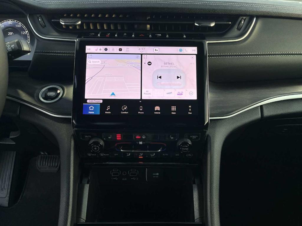 new 2025 Jeep Grand Cherokee car, priced at $50,634