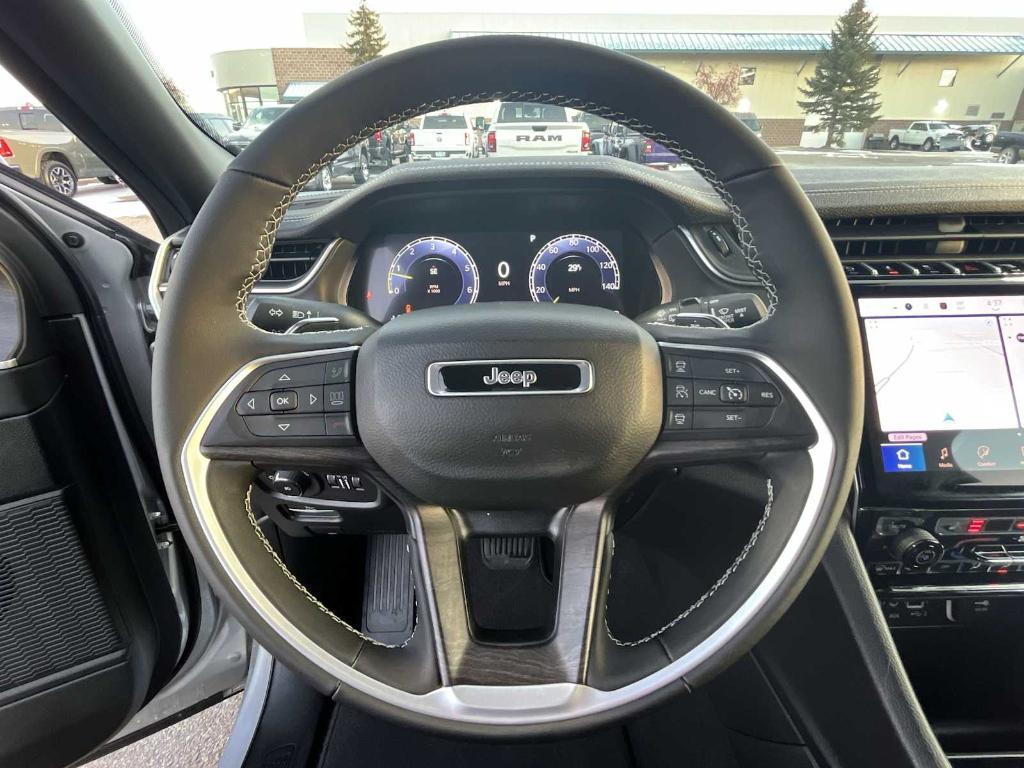 new 2025 Jeep Grand Cherokee car, priced at $50,634