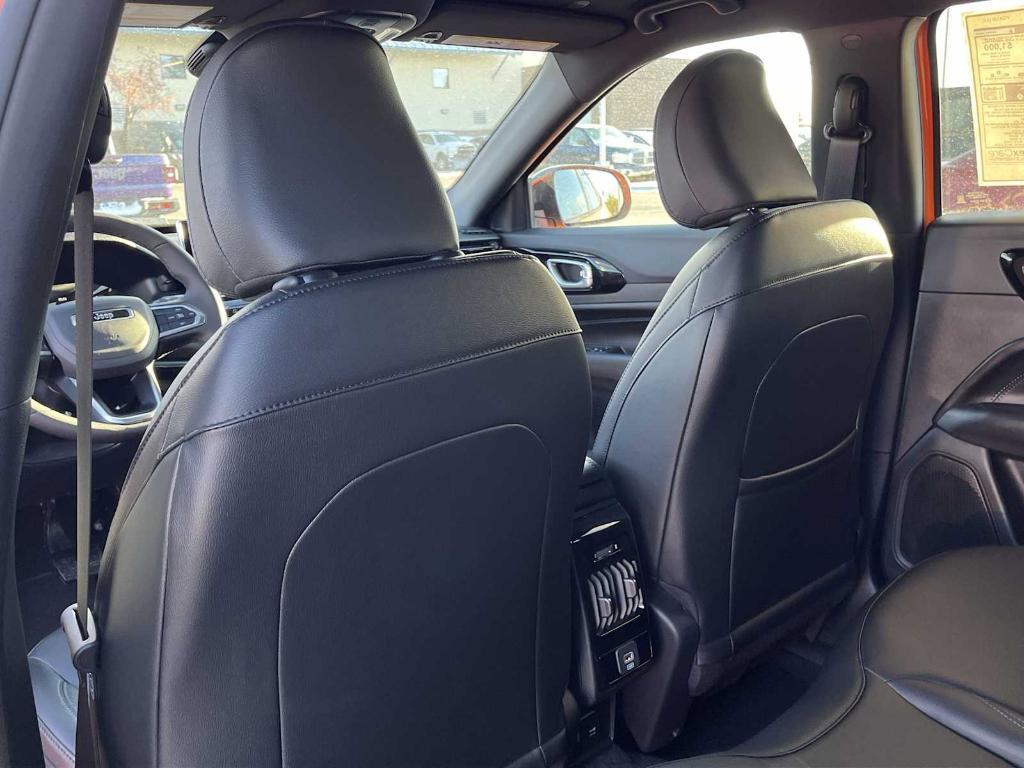 new 2026 Jeep Compass car, priced at $31,283