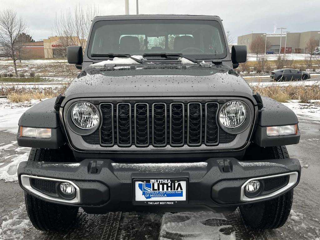 new 2026 Jeep Gladiator car, priced at $42,090