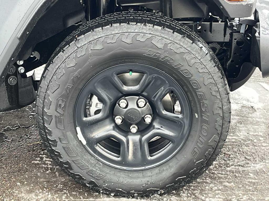 new 2026 Jeep Gladiator car, priced at $42,090