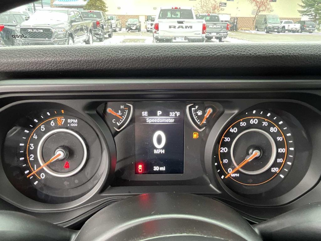 new 2026 Jeep Gladiator car, priced at $42,090