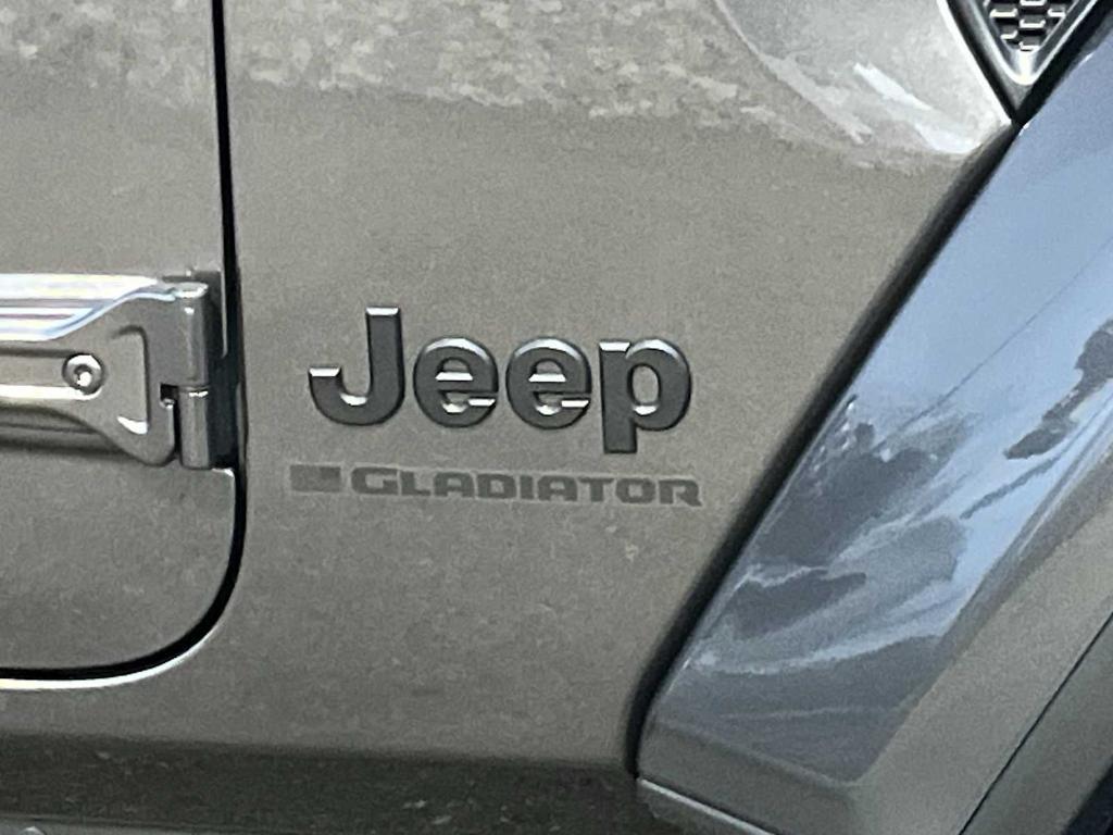 new 2026 Jeep Gladiator car, priced at $50,565