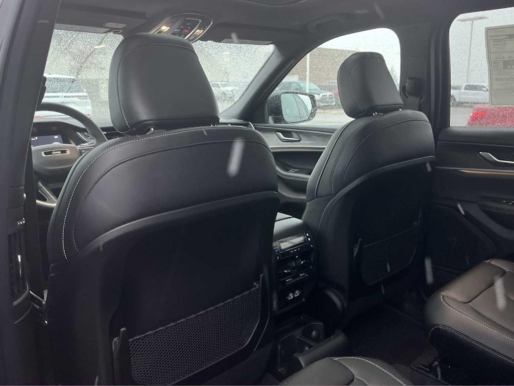 new 2025 Jeep Grand Cherokee L car, priced at $51,837