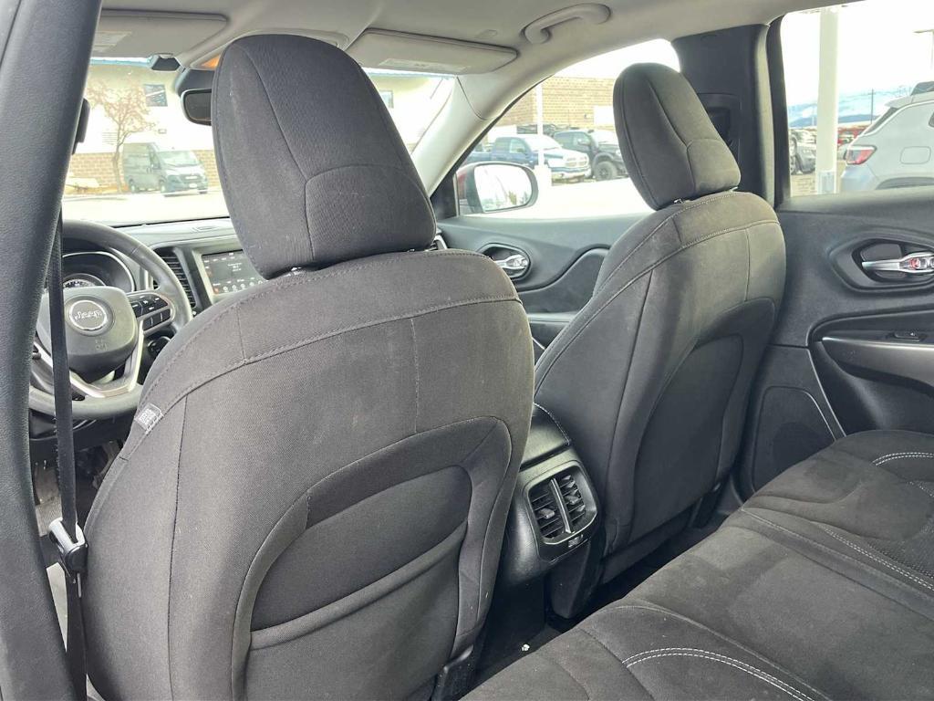 used 2021 Jeep Cherokee car, priced at $16,116