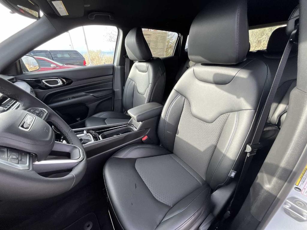 new 2026 Jeep Compass car, priced at $31,396