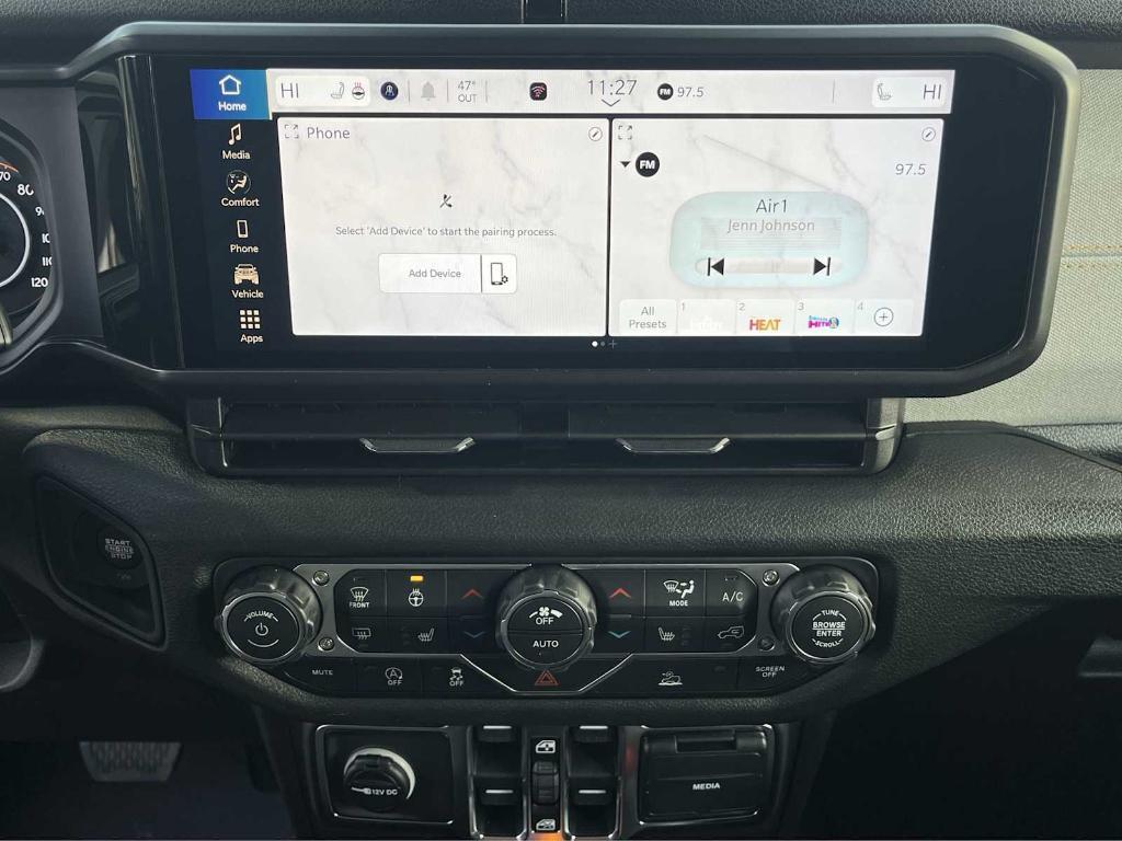 new 2026 Jeep Gladiator car, priced at $47,697