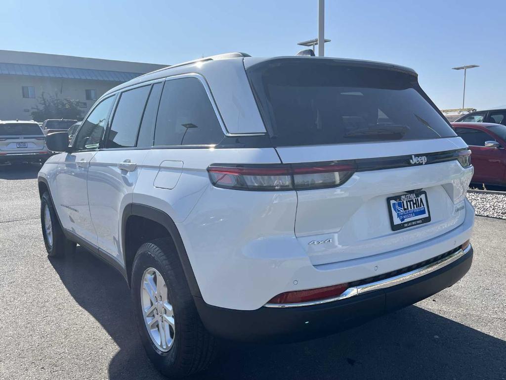new 2025 Jeep Grand Cherokee car, priced at $38,249