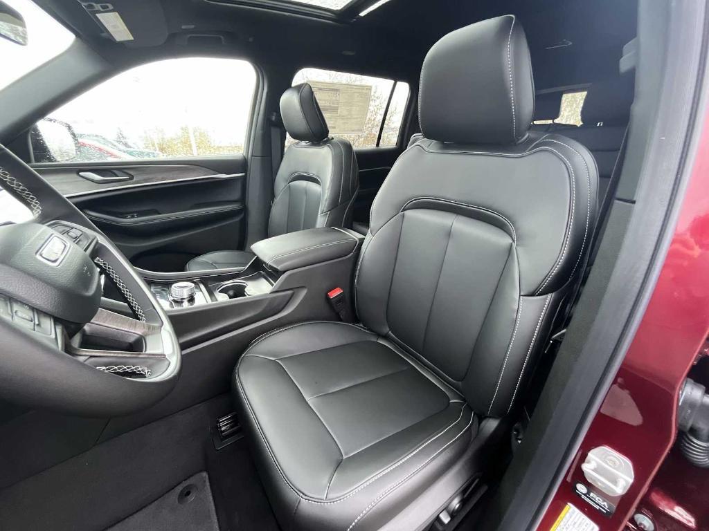 new 2025 Jeep Grand Cherokee L car, priced at $52,488