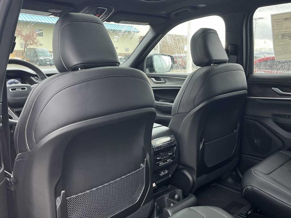 new 2025 Jeep Grand Cherokee L car, priced at $52,488