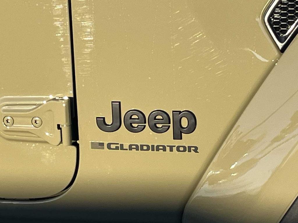 new 2026 Jeep Gladiator car, priced at $50,483