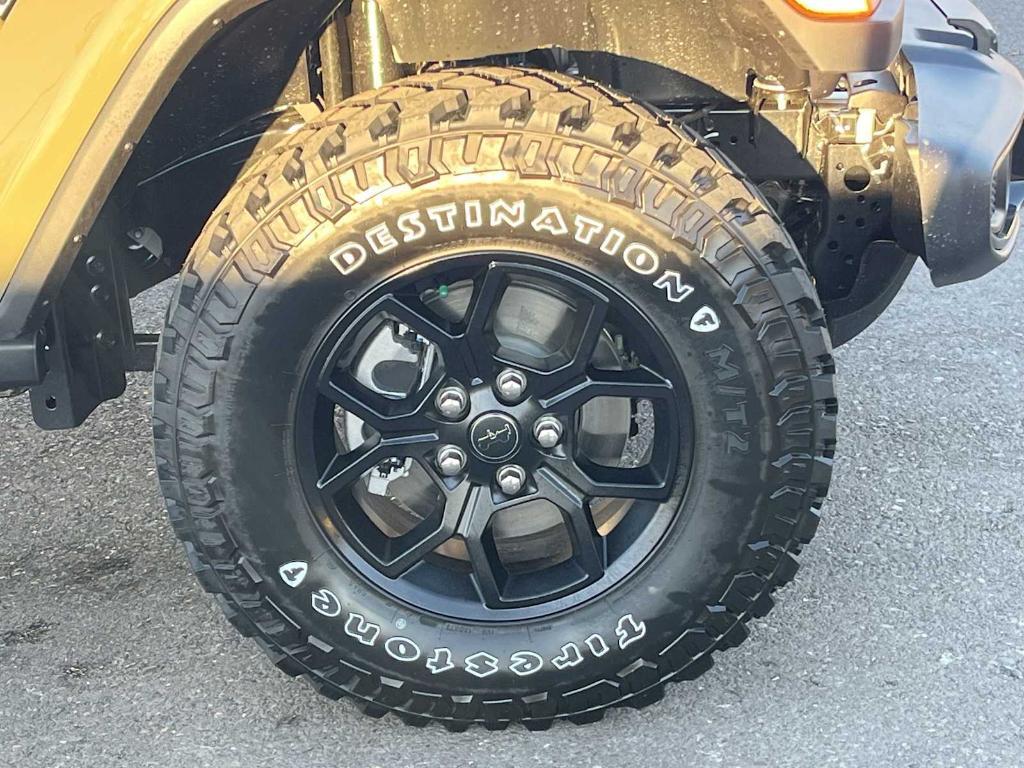 new 2026 Jeep Gladiator car, priced at $50,483