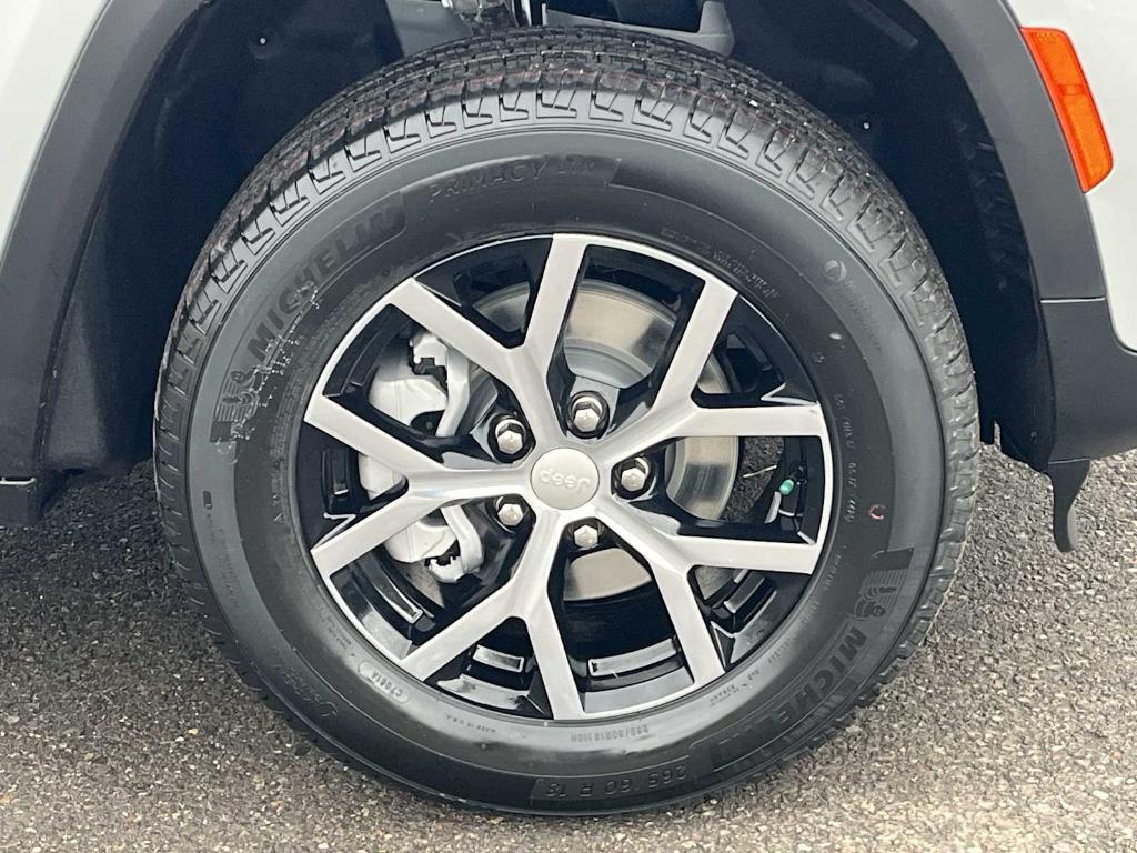 new 2025 Jeep Grand Cherokee car, priced at $46,883